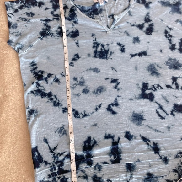 William Rast Tie Dye V-Neck T-Shirt - Size S - Picture 9 of 11